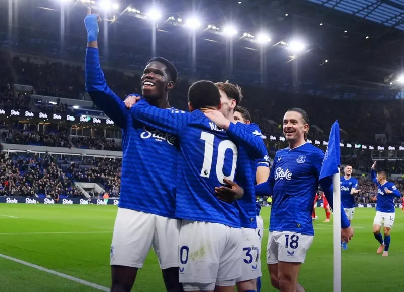 Phong độ Everton vs Leeds đều thiếu ổn định